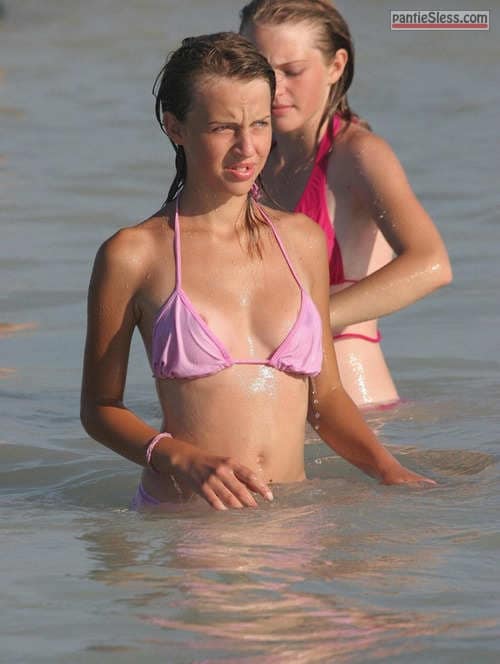 Wet small boob teen in pink bikini got nipple exposed in public Accidental flash pics, Nip slip pics, Teen flash pics, Voyeur pics Pantiesless