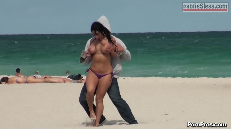 Bikini sharking for exotic busty girl