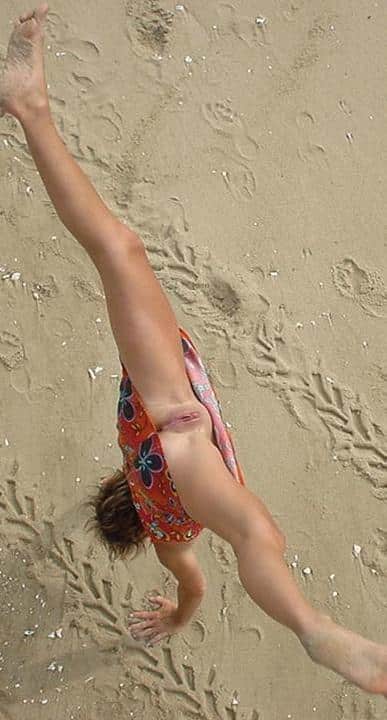 Gymnast Accidental Pussy Slip - Babe flashing her shaved pussy on beach Accidental flash pics, Babes pics,  Nude beach pics, Public flashing pics, Pussy flash pics, Shaved pussy pics  | Pantiesless.com