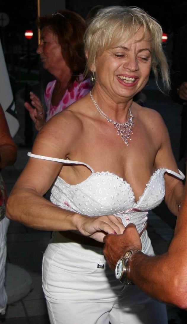tits slipped out from the dress Blonde pics, Boobs flash pics, Hotwife  pics, Mature flashing pics, MILF flash pics | Pantiesless.com